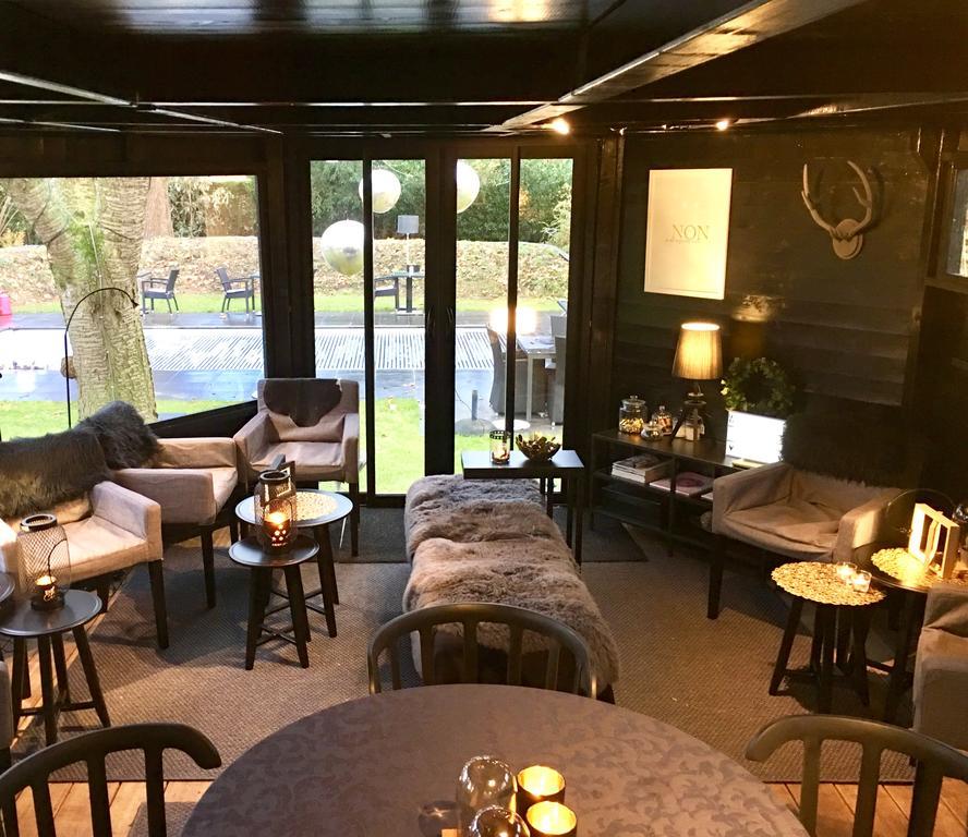 Charmehotel Manoir Ogygia Поперинге Екстериор снимка