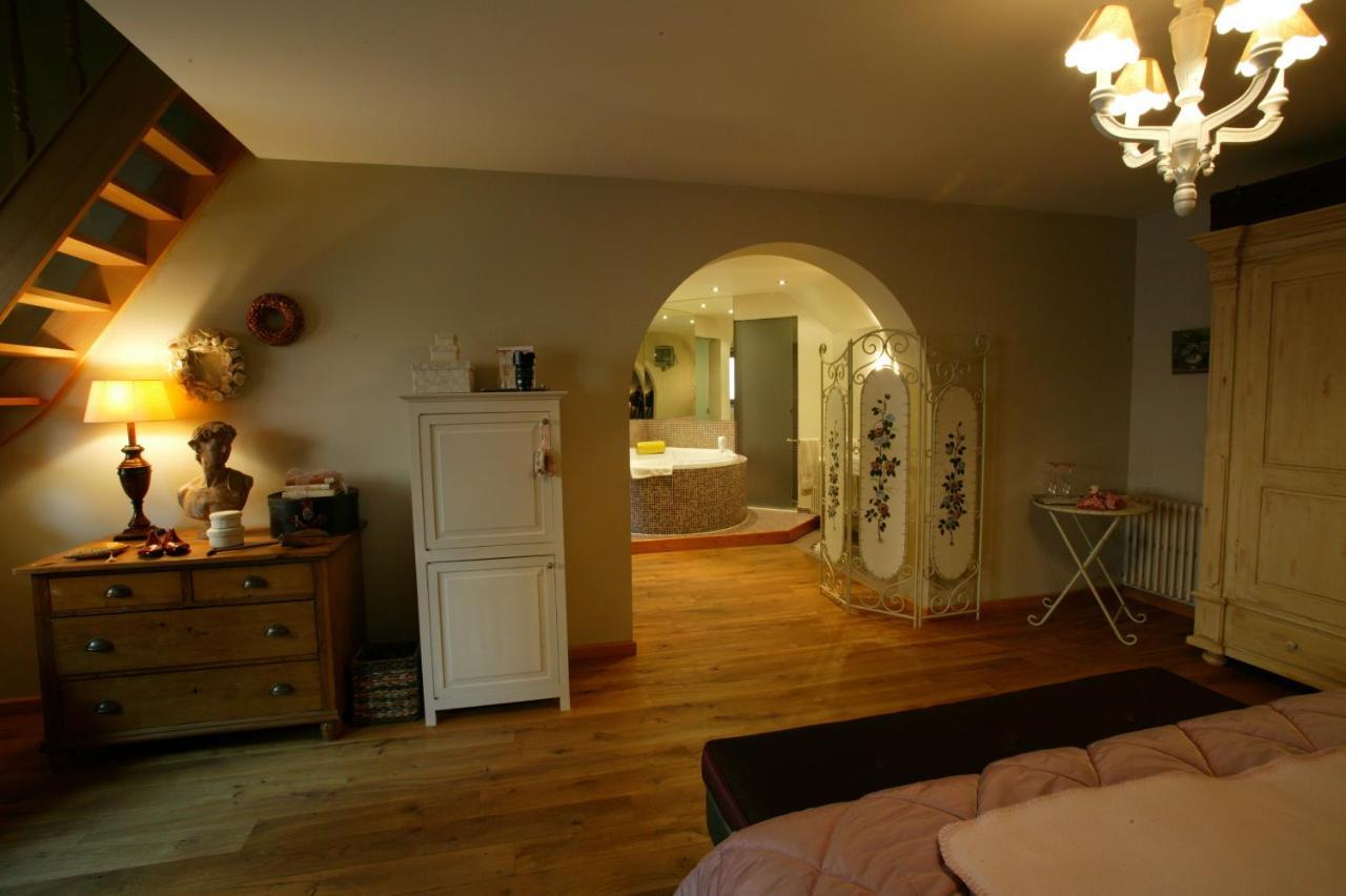 Charmehotel Manoir Ogygia Поперинге Стая снимка
